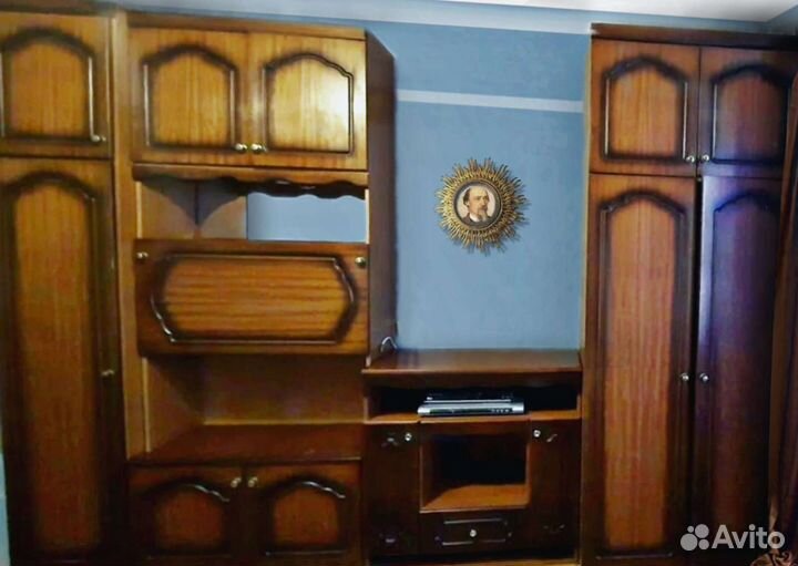 Стенка в гостиную