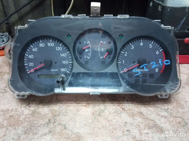 Щиток приборов