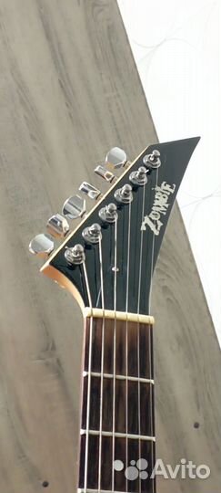 Электрогитара Zombie Warrior