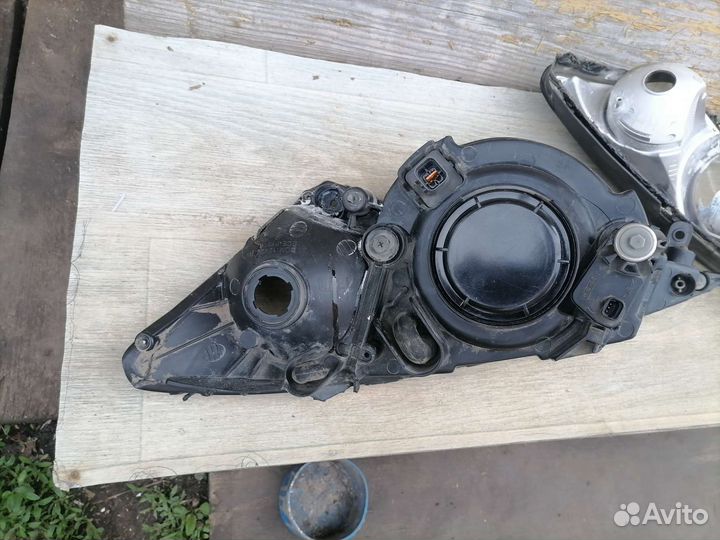 Фара правая ссанг йонг актион