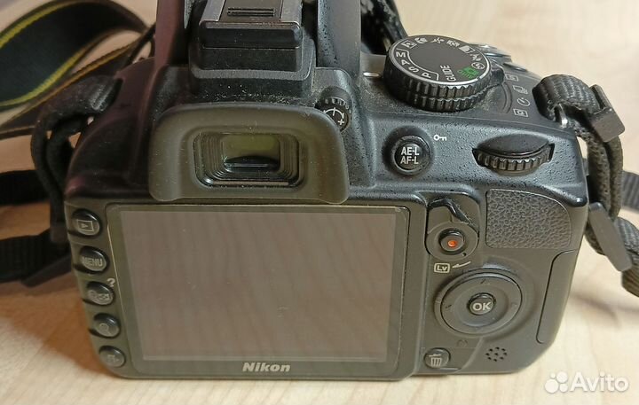 Цифровая зеркалка Nikon D3100