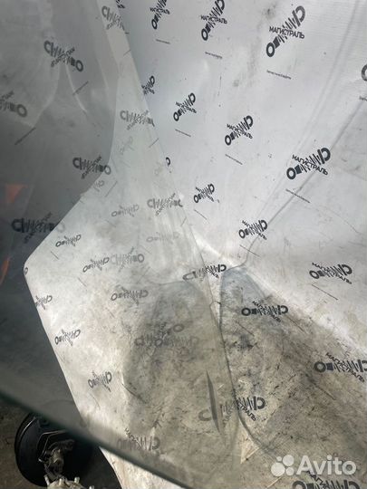 Стекло двери переднее левое Mercedes Sprinter W906