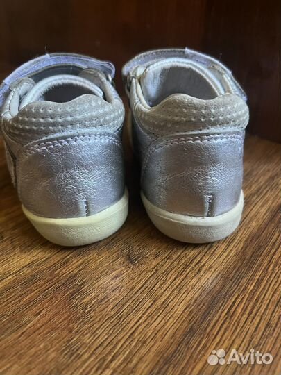 Кожаные ботинки для девочки 20 размер