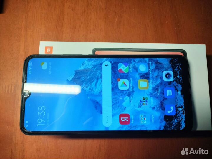 Телефон Xiaomi Redmi 9