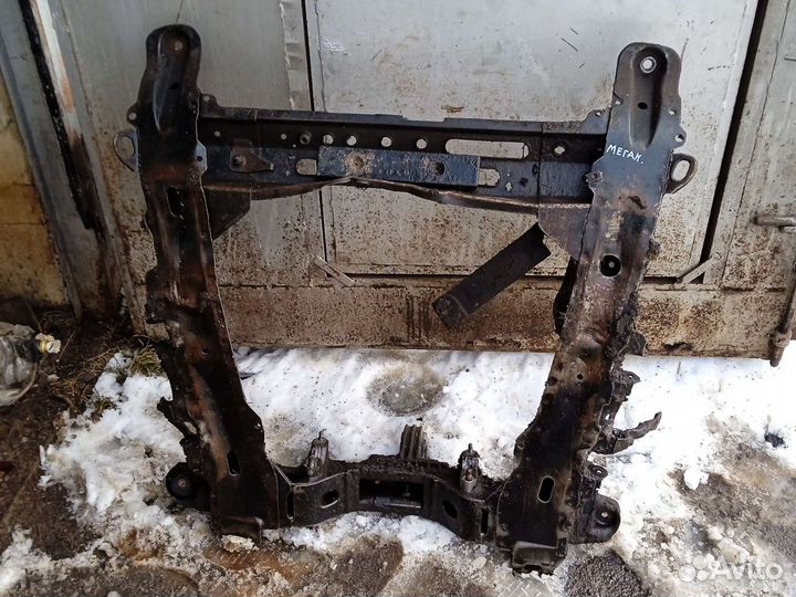 Подрамник передний renault megane 1