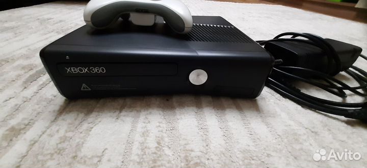 Продам xbox 360 slim