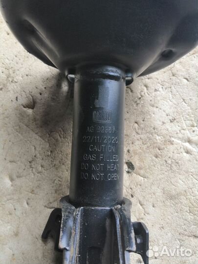 Стойки передние subaru impreza gd / gc / gg