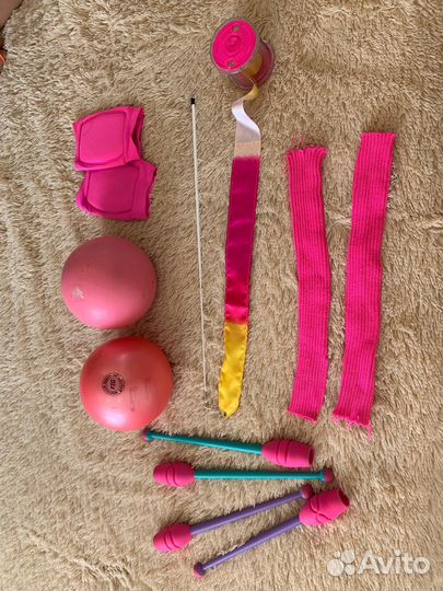 Обруч, мяч, лента, булавы