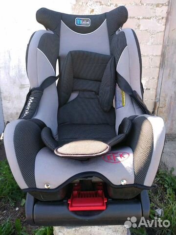 Детское автомобильное кресло в отличном состоянии