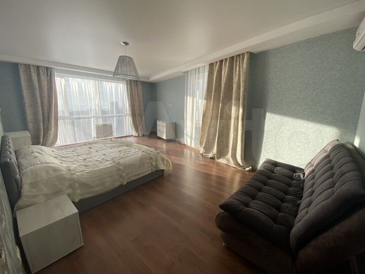 2-к. квартира, 81 м², 11/15 эт.