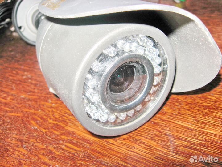 Цветная герметич. видеокамера Giraffe GF-IR1354H-V