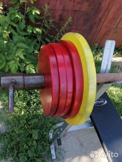 Скамья для жима со стойками и штангой бу