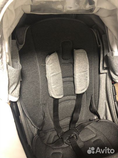 Коляска прогулочная