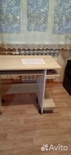 Компьютерный стол