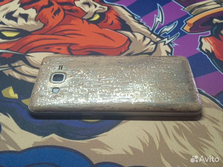 Телефон Samsung