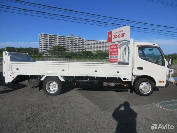 Бортовой грузовик Hino 300 (Dutro), 2010