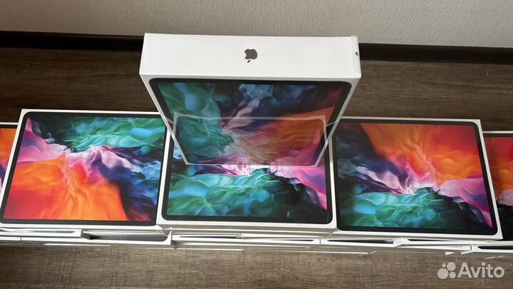 iPad Pro 12.9 128 cellular новый
