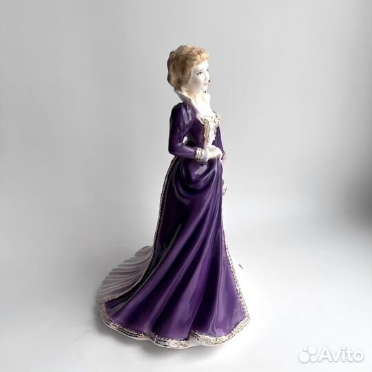 Royal Worcester. Фарфоровая статуэтка