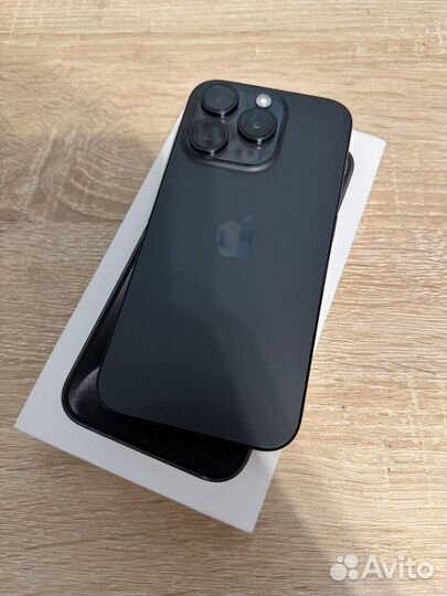 iPhone 15 Pro, 256 ГБ