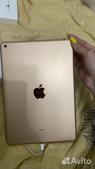 iPad 7 2019 32gb + ipencil + клавиатура