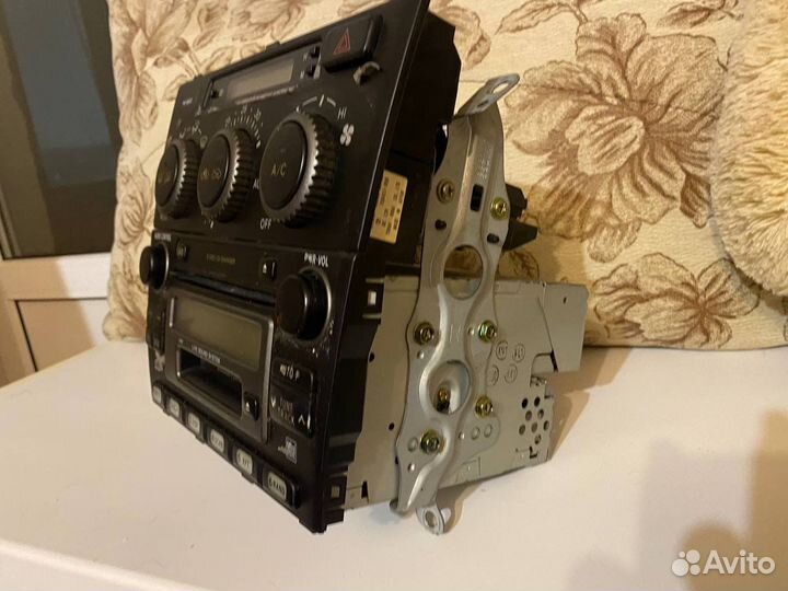 Магнитола/климат контроль Altezza/Lexus is200