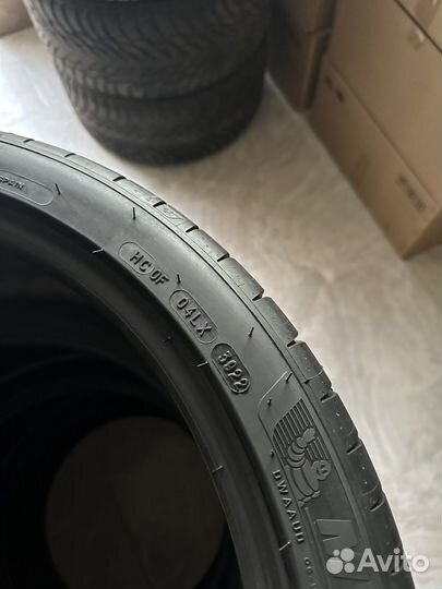 Michelin Pilot Sport 4 S 265/35 R20 и 295/30 R20