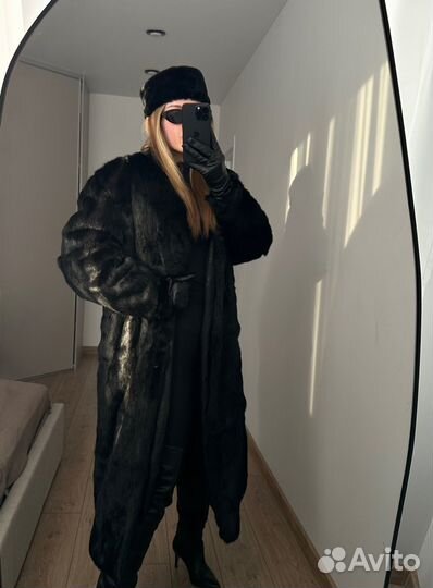 Шуба из натурального меха кролика длинная в пол