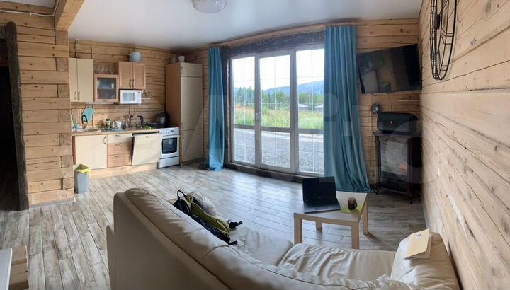 Коттедж 160 м² на участке 12 сот.