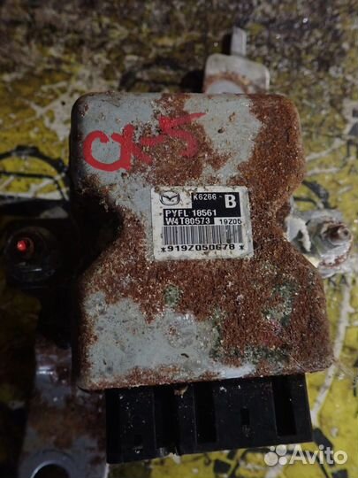 Блок управления топливный насосом Mazda CX-9