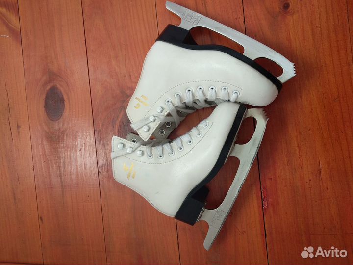 Коньки фигурные Graf montana gold, размер 29