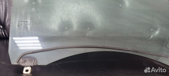 Стекло передней правой двери Рено Флюенс / Меган 3