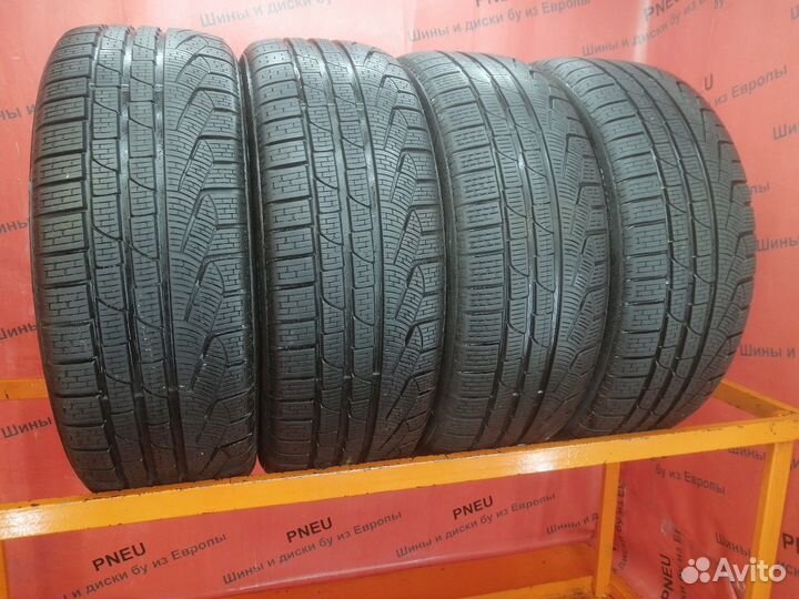 Pirelli Winter Sottozero II 235/45 R20