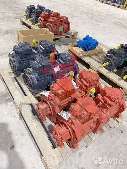 Гидравлический насос Hyundai R305LC-7 31N8-10060