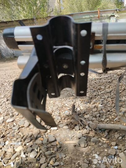 Багажник на рейлинги