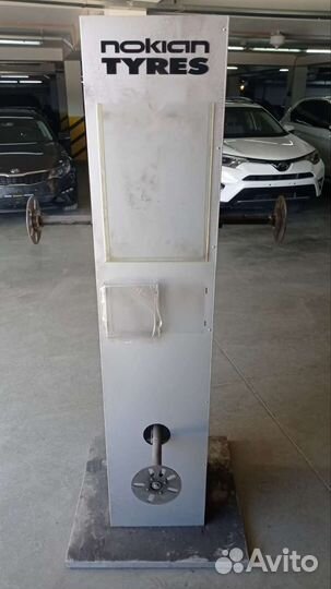 Рекламный стенд дисков резины nokian