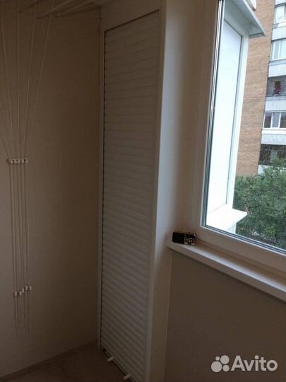 Шкаф с рольставнями на балкон по вашему эскизу