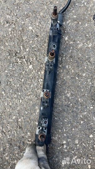 Топливная рейка Peugeot 308 EP6