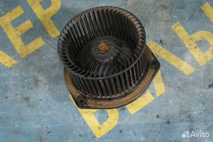 Моторчик печки Лада Калина