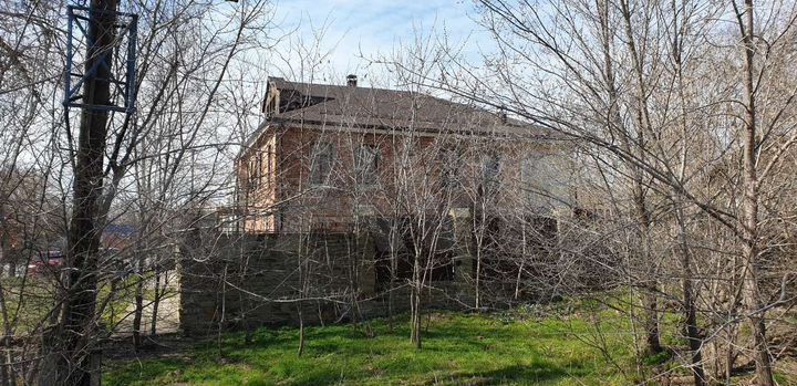 Дом 294,8 м² на участке 6 сот.