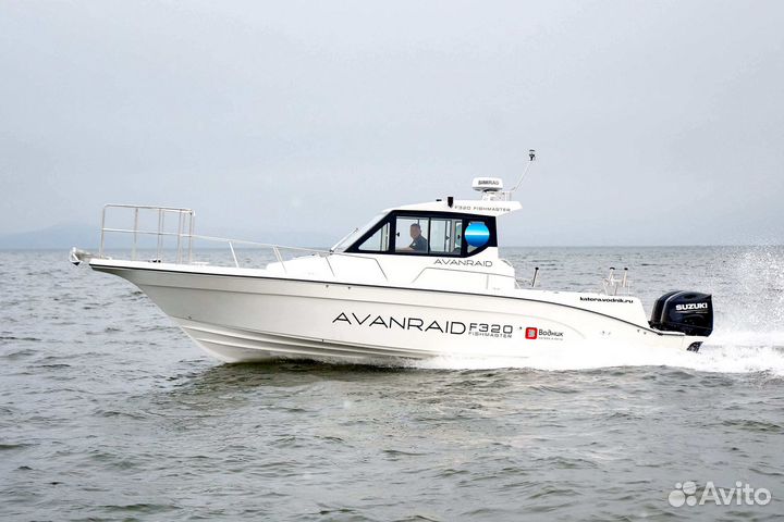 Катер Avanraid F320 Fishmaster