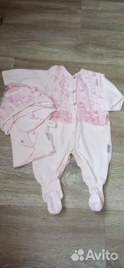 Комплект на выписку для девочки