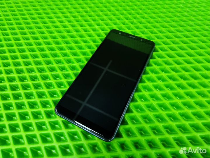 Samsung Galaxy A7 (2018), 4/64 ГБ