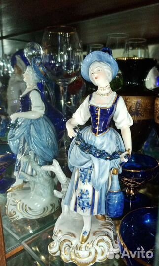 Поднос антикв. Статуэтка Фолькштедт, Германия