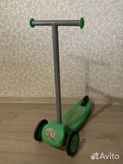 Самокат детский до 3,5 лет
