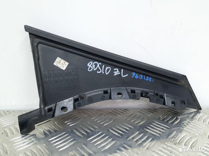 Б/У Накладка двери задней левой вертикалная#002