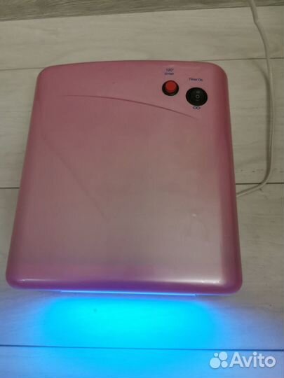 Ультрафиолетовая лампа для маникюра