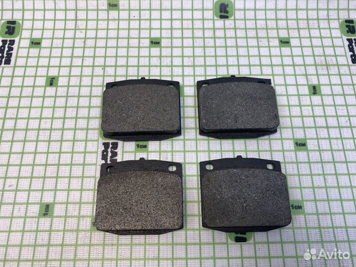 Комплект тормозных колодок для Nissan