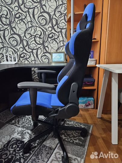 Компьютерное кресло