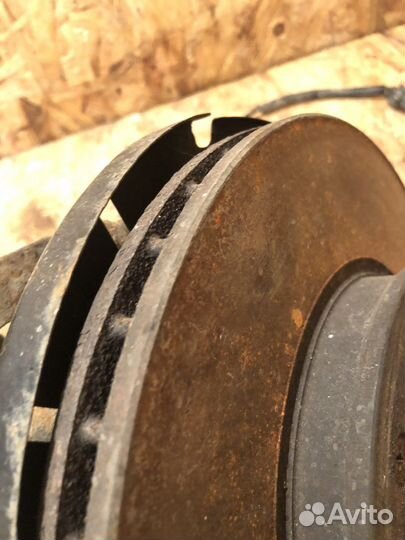 Кулак поворотный левый Hyundai Solaris 2015