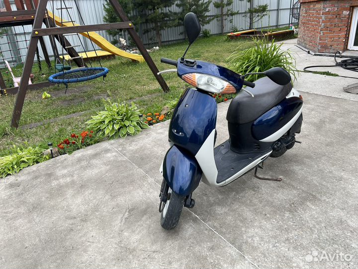 Продам отличный мопед honda tact 2005 года